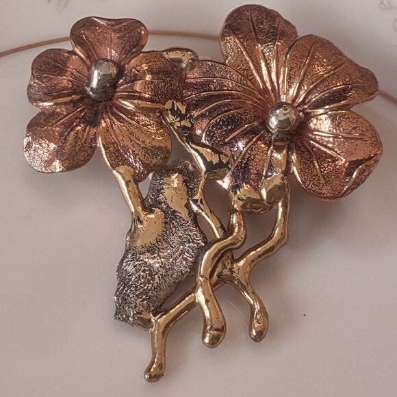 Vtg MCM Mixed Metals Artisan BROOCH Handmade Big and Beautiful Flowers 70s - Picture 1 of 6